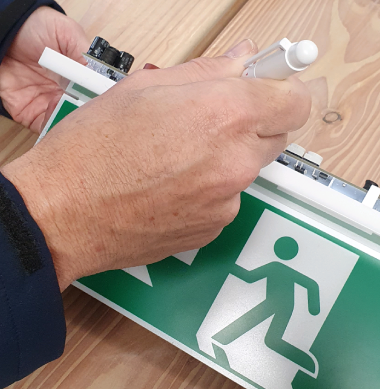 Onderhoud en controle van noodverlichting door ANSUL